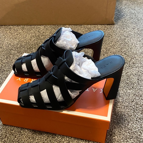 Katy Perry Collections The Puebla Fisherman Mule in Black Heeled Sandal Size 11 - Picture 6 of 8